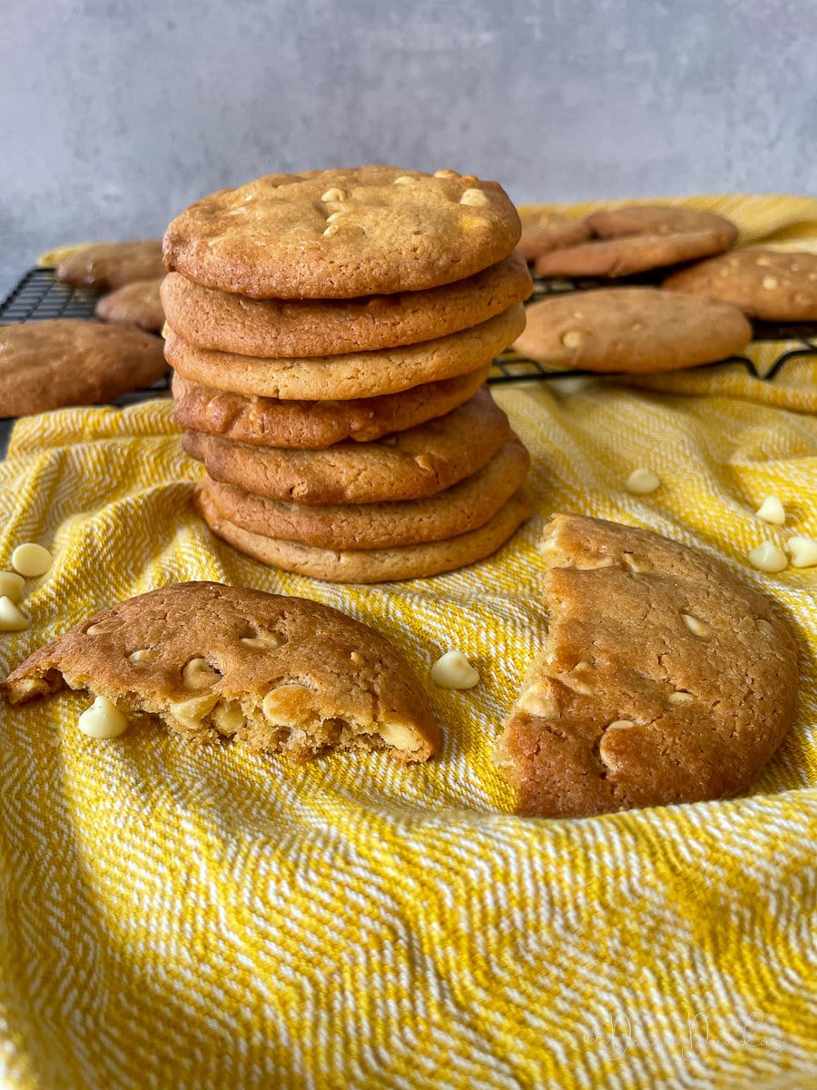 stack of cookies, on broken at front.